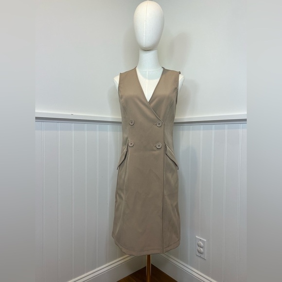 MAX STUDIO Sleeves Dress - Picture 3 of 10